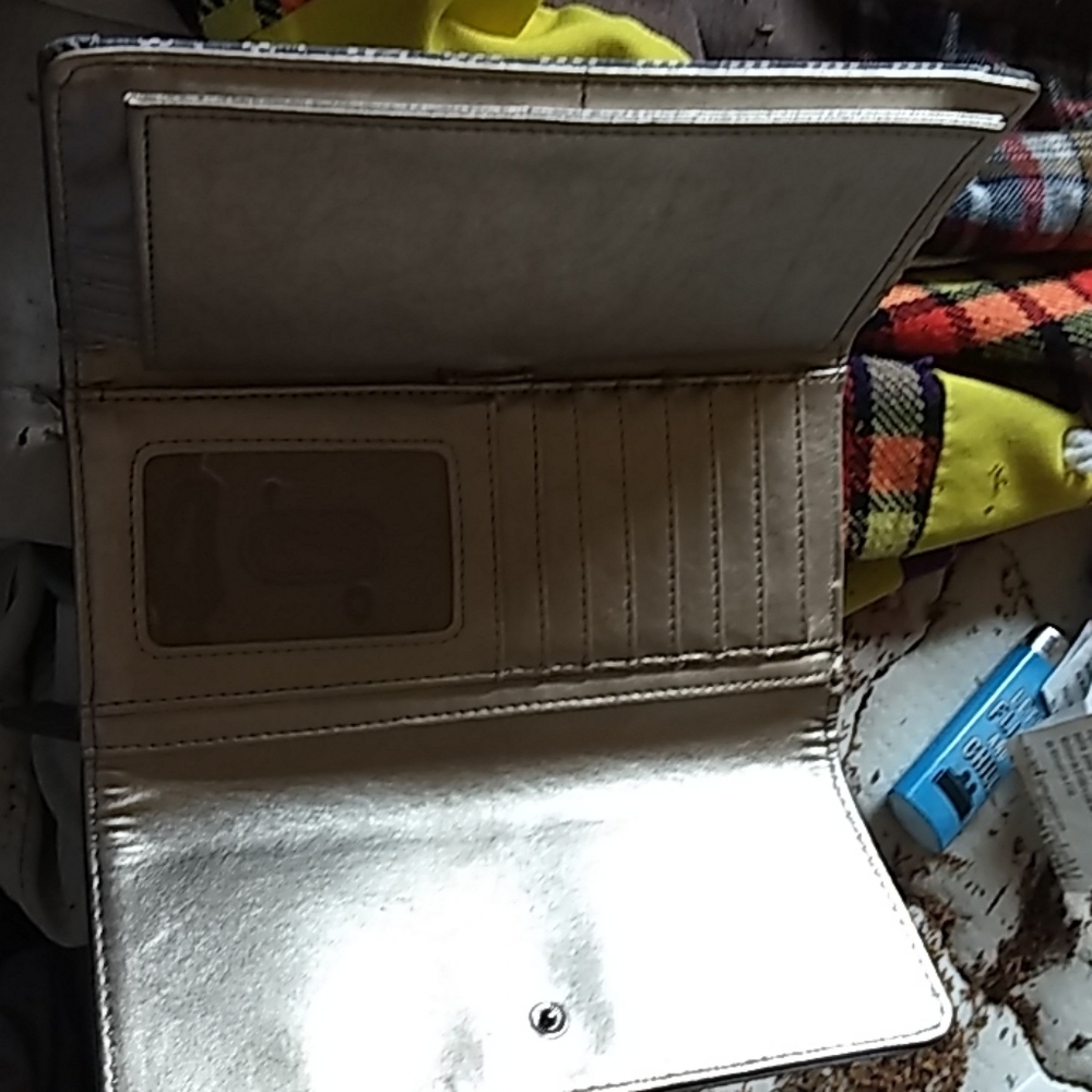 Wallet - Picture 3 of 4